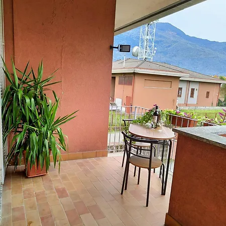 Home Casa Vacanze Colico Esterno foto